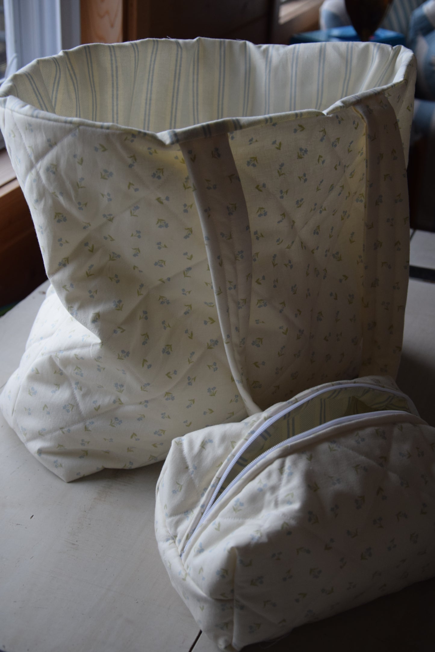 Cottage Charm Cosmetic Bag