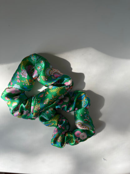 Mabelle Silk Scrunchie Blossom and Bloom