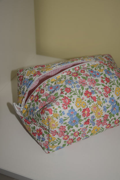 Annabella Cosmetic Bag Blossom and Bloom