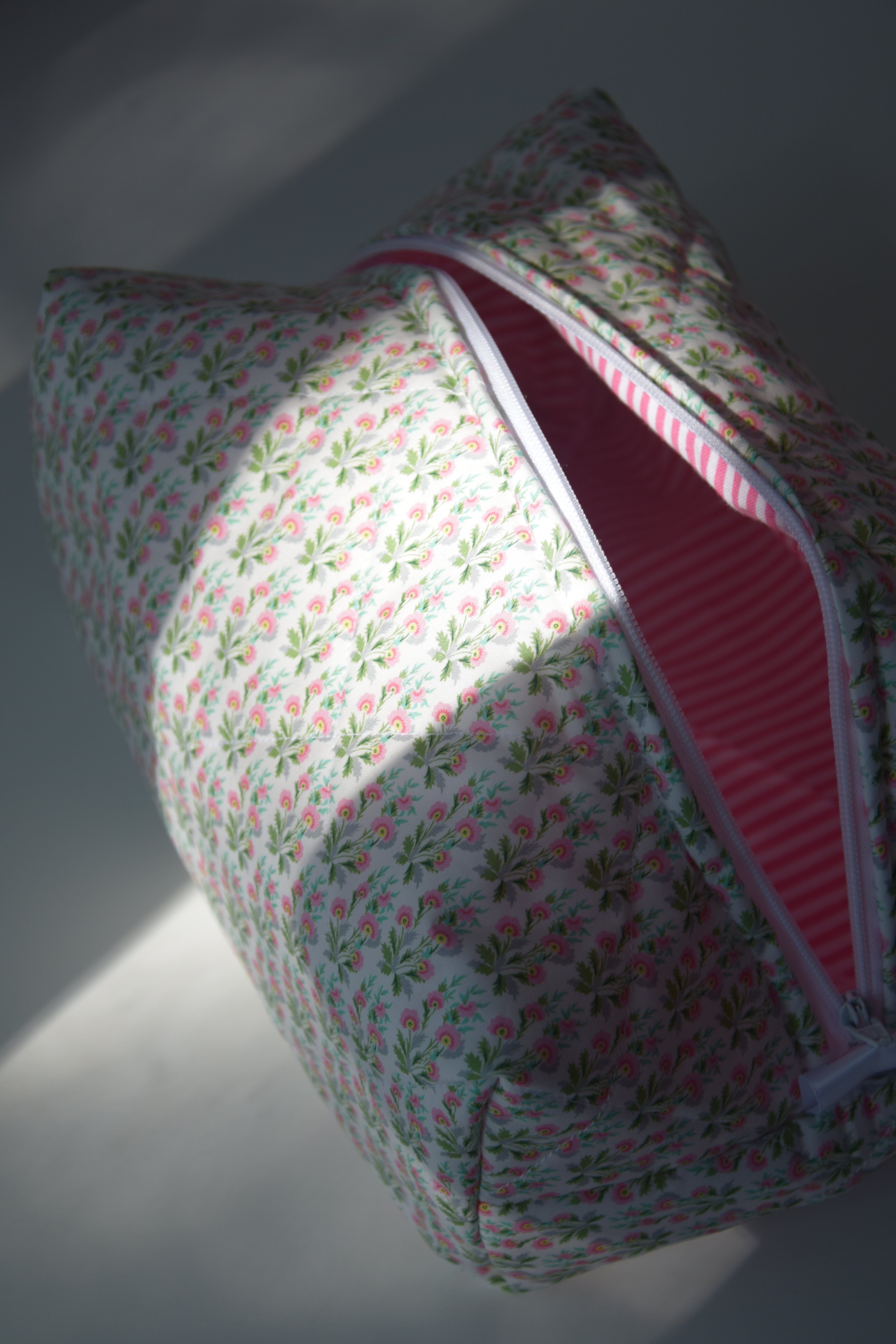Kiora Cosmetic Bag