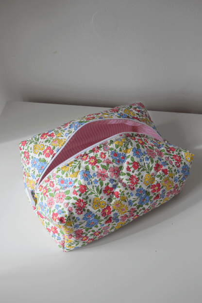 Annabella Cosmetic Bag Blossom and Bloom