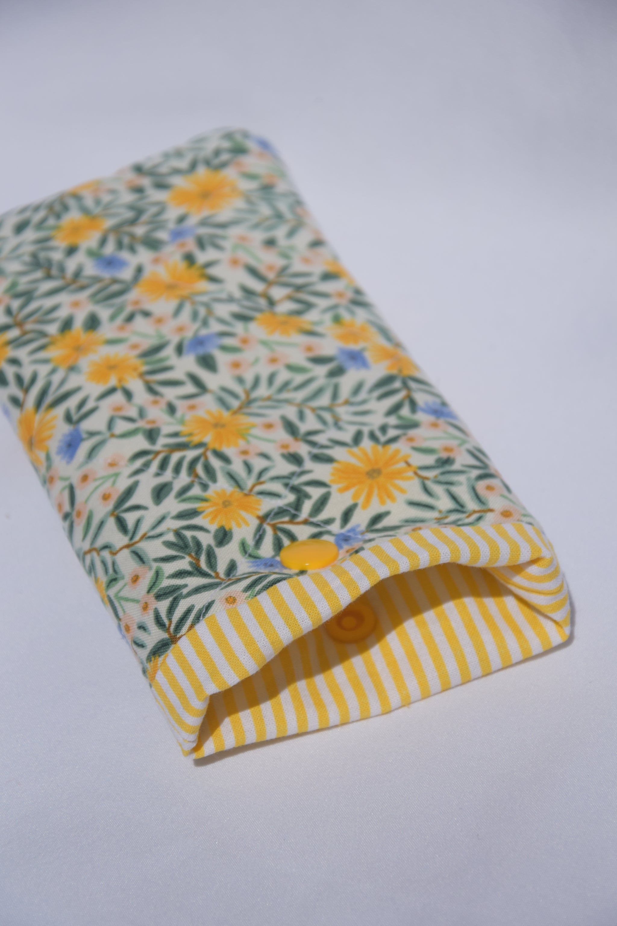 Daisy Fields Lens Case