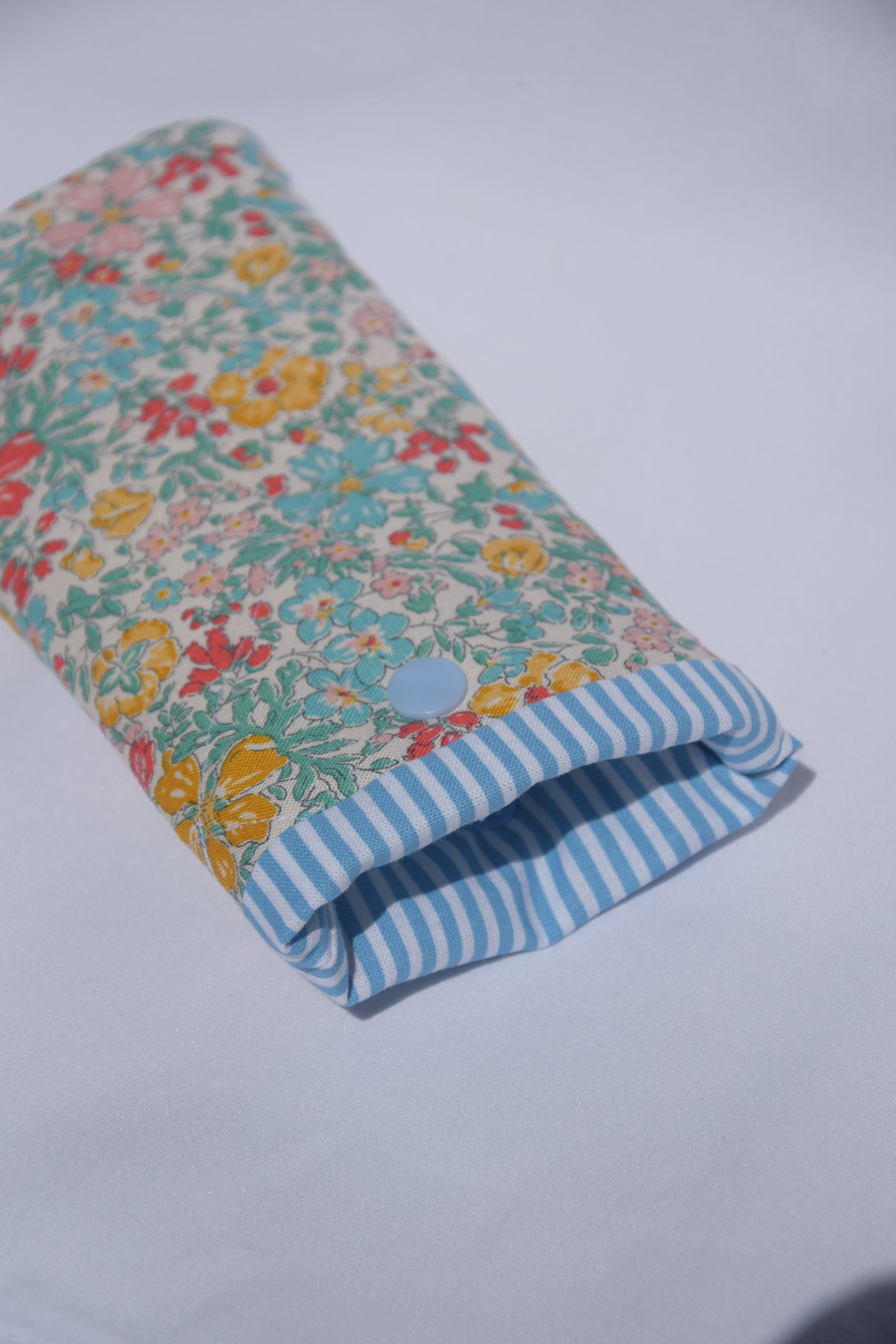 Bright Blossom Lens Case