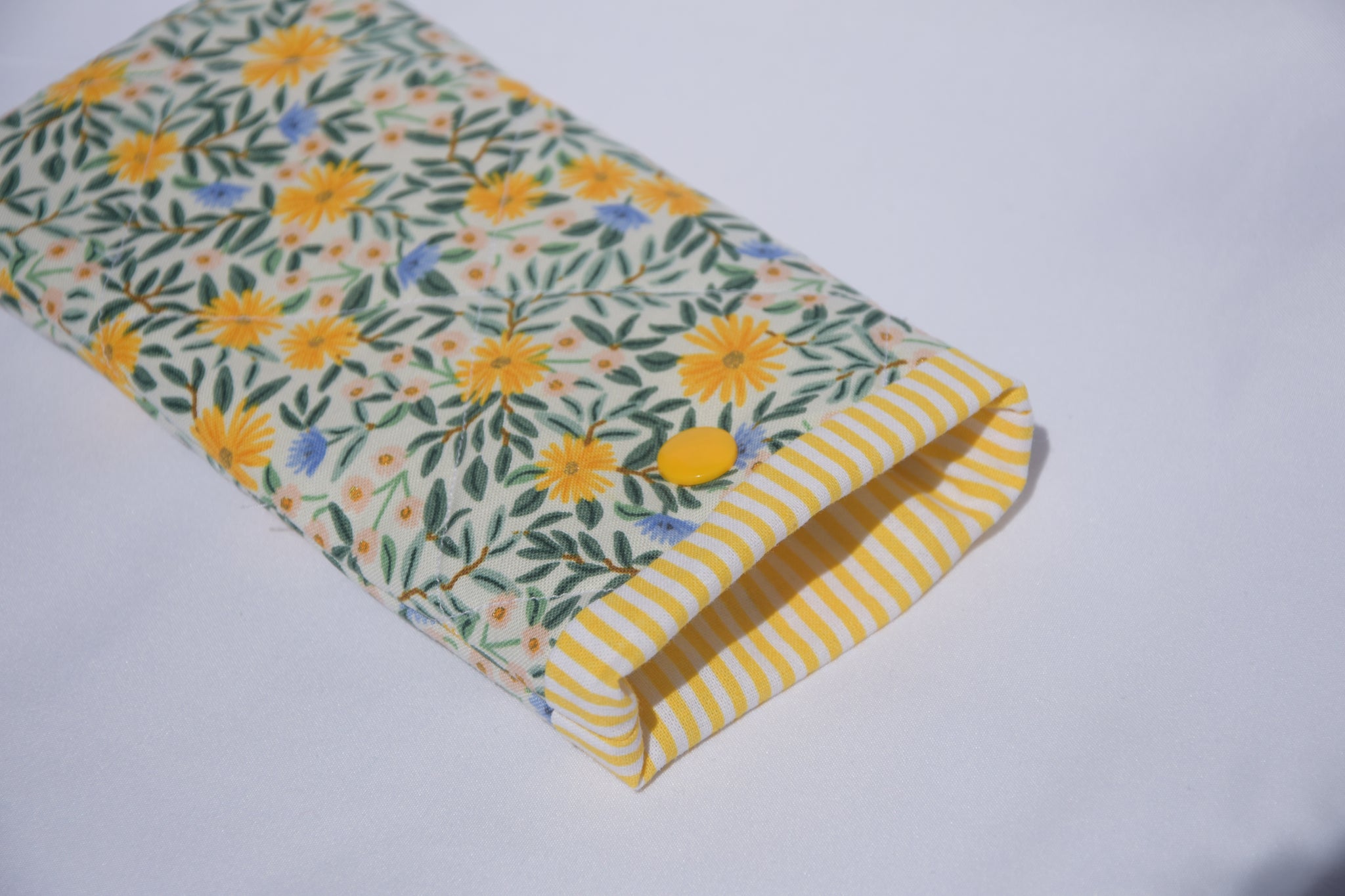 Daisy Fields Lens Case