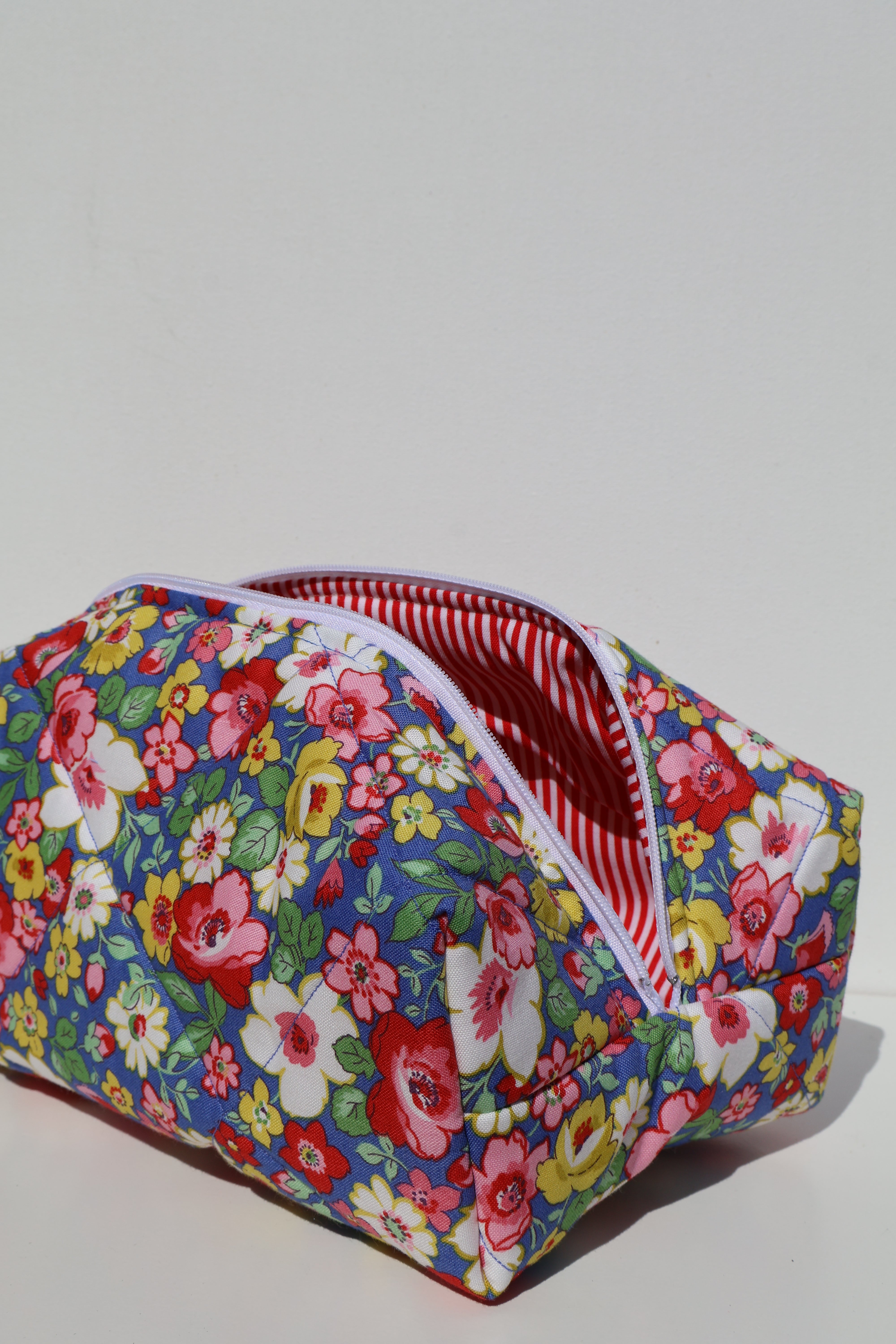 Rue cosmetic bag