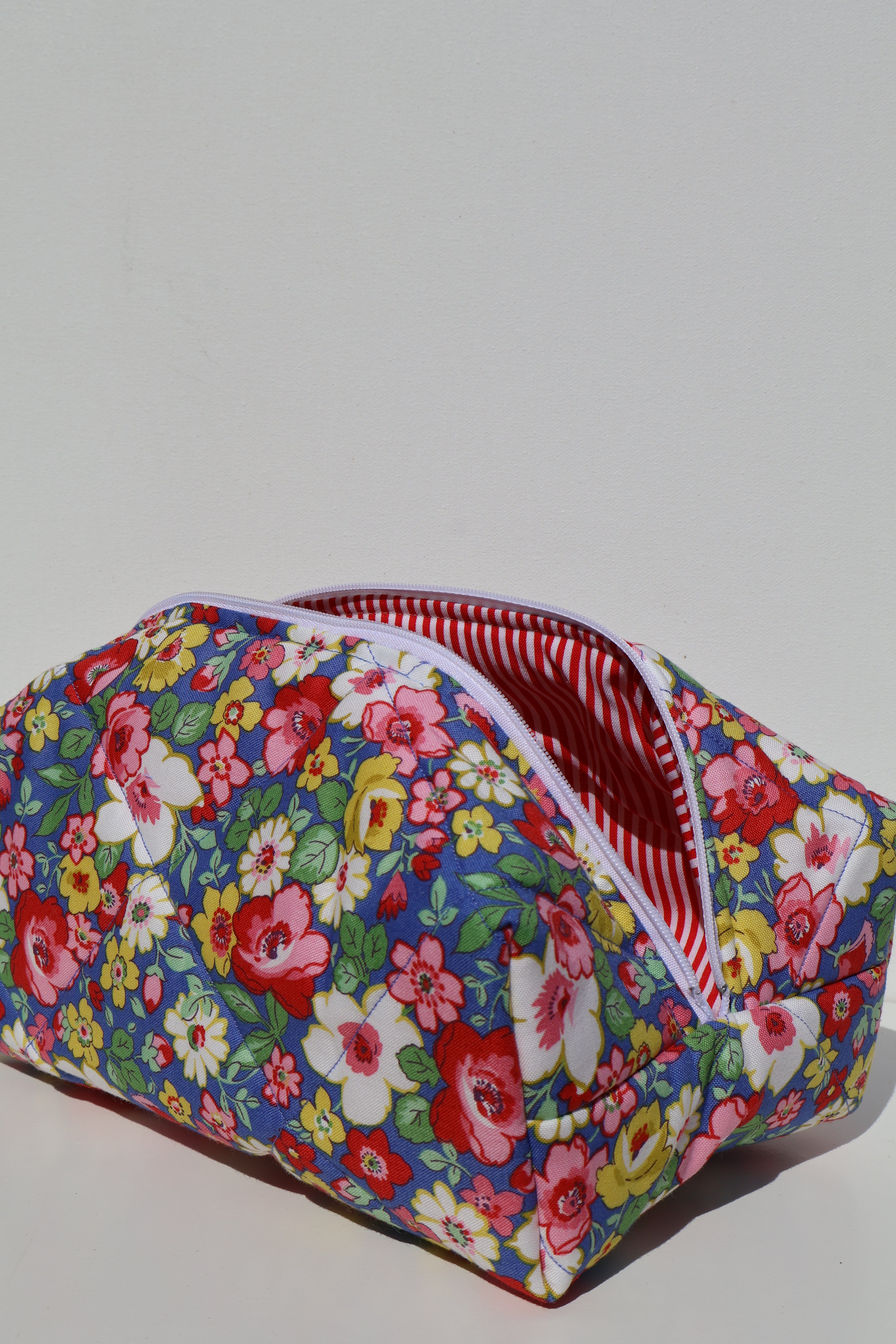 Rue cosmetic bag